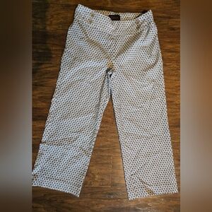 Rekucci Women's Black and White Patterned Capris